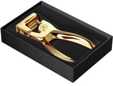 The Art of Luxury Cigar Accessories