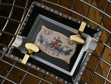 Welcoming Elie Bleu Flor de Alba: A Refined Resting Place for the Modern Cigar