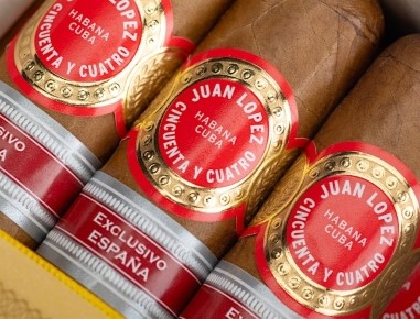 Juan López 54: A Bold Spanish Debut