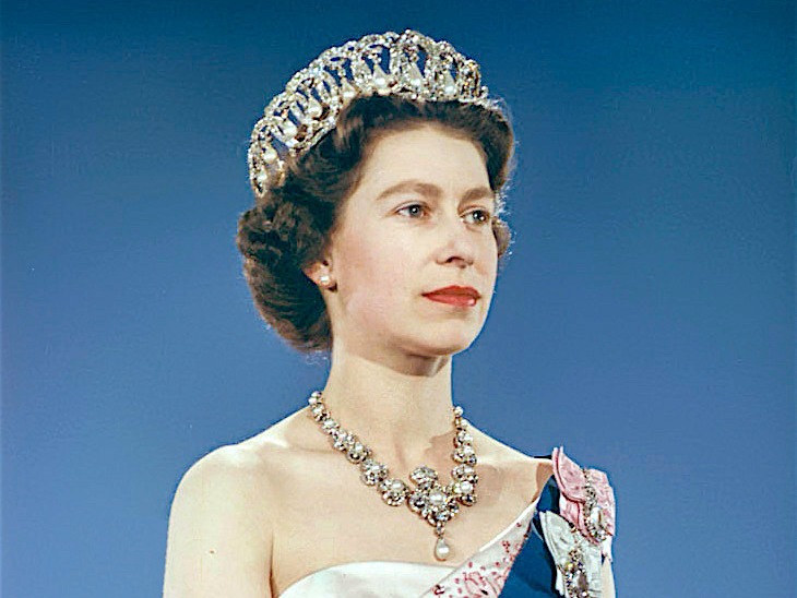 Jubilee Smokes: Cigars with Her Majesty in Mind