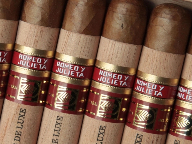 Cigar Of The Week: Cedros De Luxe