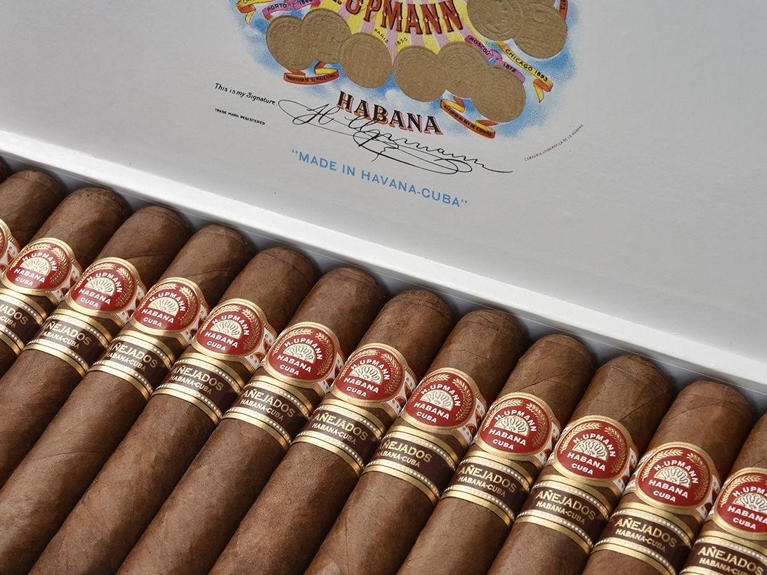 Top 10 Cigars of 2021 - Of All Types & Sizes